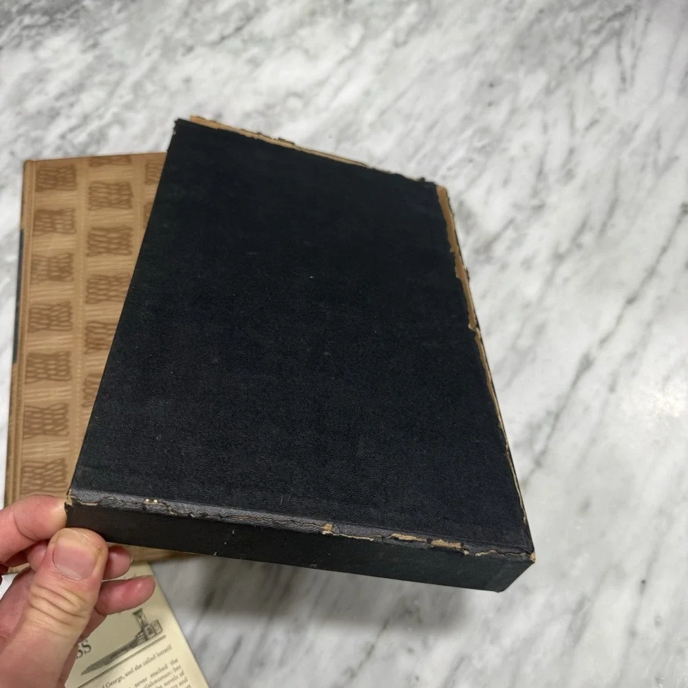 Lot of 2 Heritage Club George Eliot MillFloss Silas Marner w/ Slipcase/Sandglass